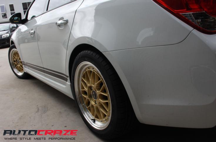 HOLDEN-CRUZE-PETROL-PRE-2013-OX306-GOLD-POLISH-LIP